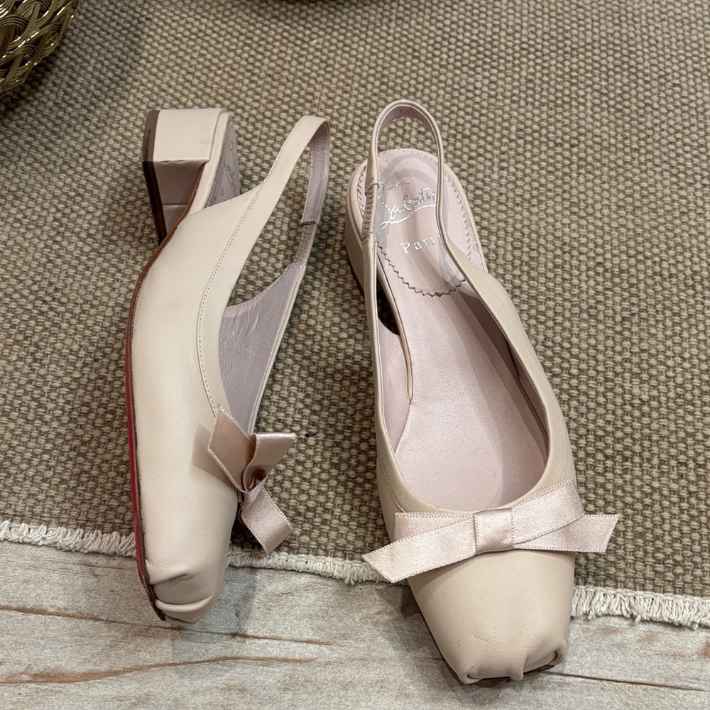 Christian Louboutin Beige Slingback Heels with Red Soles - Picture 4 of 5